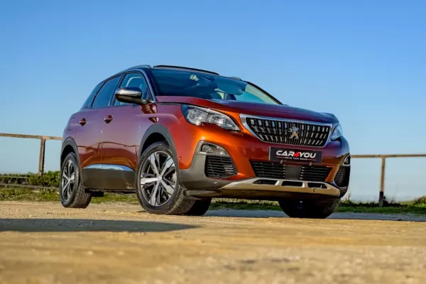 Peugeot 3008 1.2 PureTech Allure 6