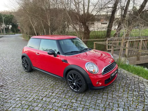 MINI 3 Portas One D 13