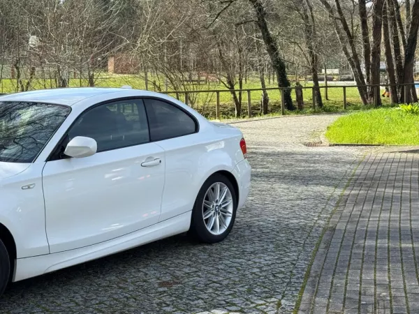 BMW 120 d Coupe Limited Edition Lifestyle c/ M Sport Pack 3