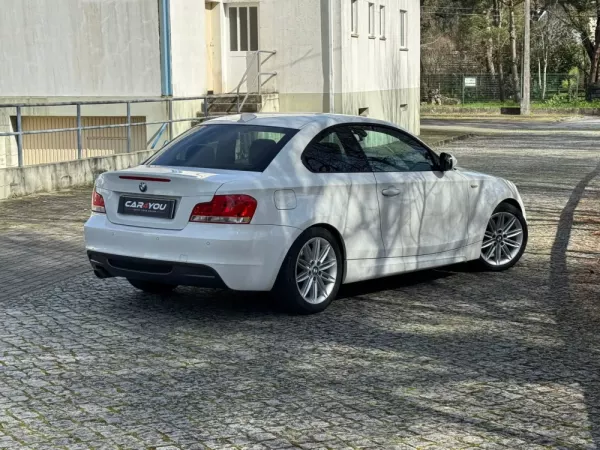 BMW 120 d Coupe Limited Edition Lifestyle c/ M Sport Pack 11