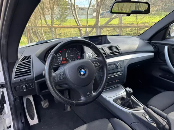 BMW 120 d Coupe Limited Edition Lifestyle c/ M Sport Pack 17