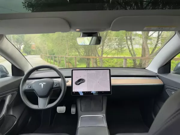 Tesla Model 3 Performance Dual Motor AWD 16