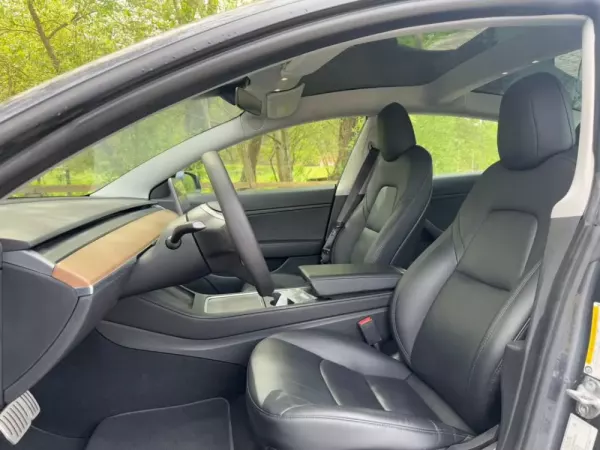 Tesla Model 3 Performance Dual Motor AWD 19