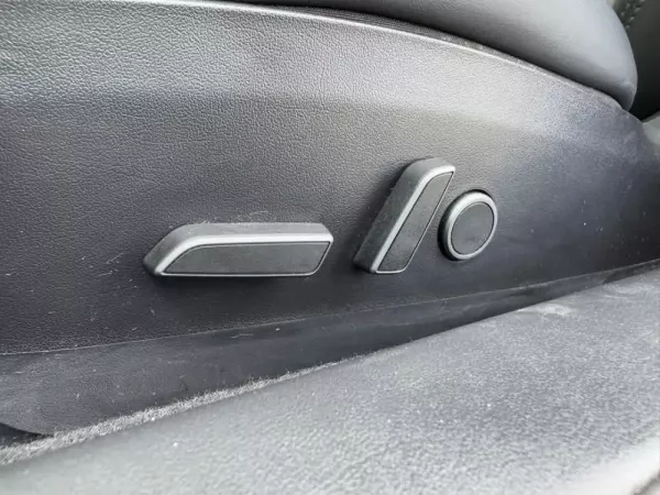 Tesla Model 3 Performance Dual Motor AWD 23