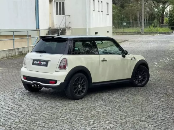 MINI 3 Portas Cooper S 2