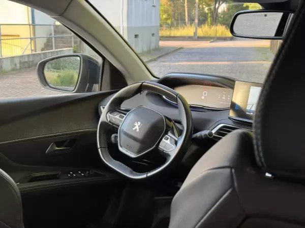 Peugeot 3008 1.5 BlueHDi Allure 23