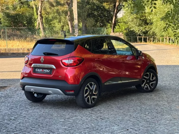 Renault Captur 1.5 dCi Helly Hansen 4