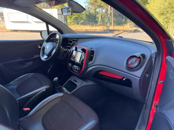 Renault Captur 1.5 dCi Helly Hansen 18