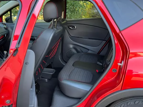 Renault Captur 1.5 dCi Helly Hansen 24