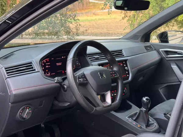 SEAT Ibiza 1.6 TDI FR 17