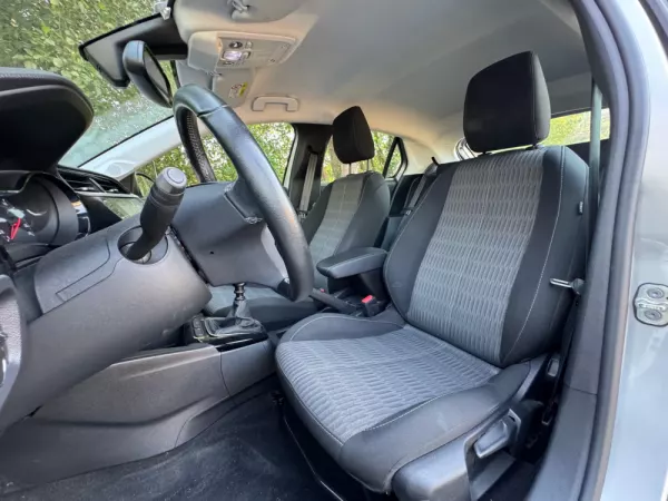 Opel Corsa 1.5 D Elegance 19