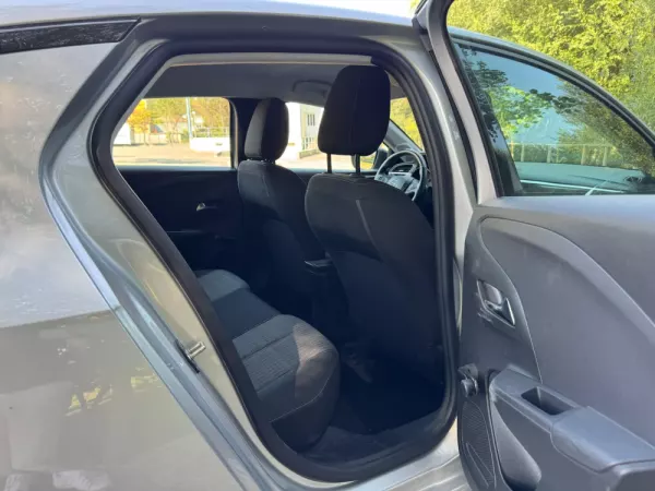 Opel Corsa 1.5 D Elegance 27