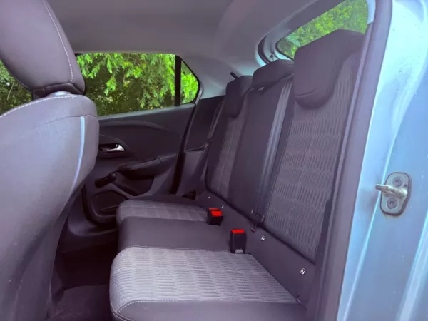 Opel Corsa 1.5 D Elegance 31