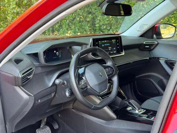 Peugeot e-2008 50 kWh Allure 15