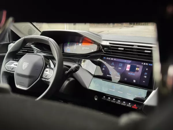 Peugeot 308 1.2 PureTech Allure EAT8 18