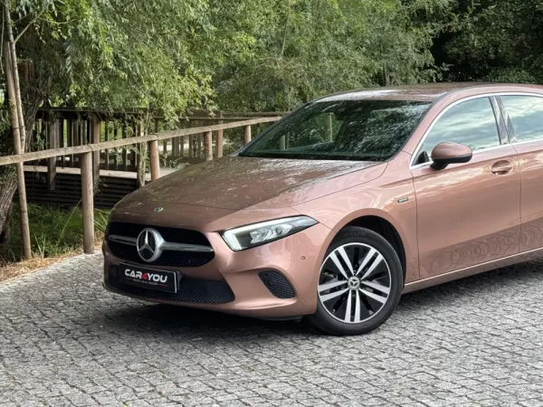 Mercedes-Benz CLA 250 e Progressive 2