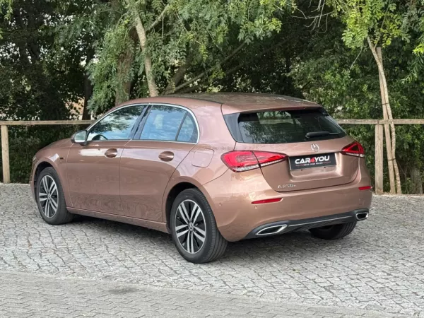 Mercedes-Benz CLA 250 e Progressive 9