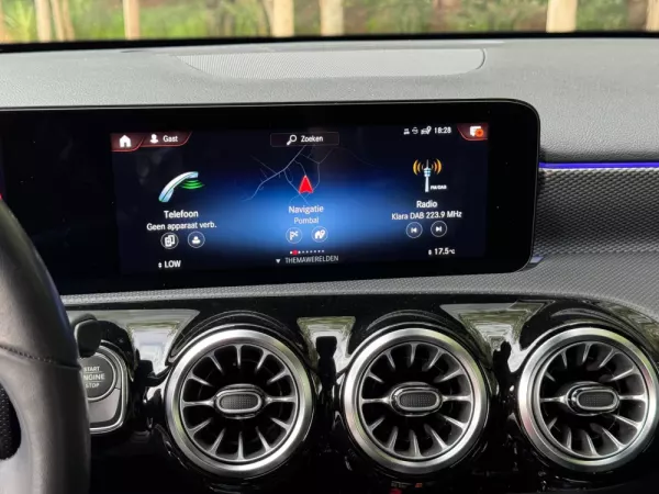 Mercedes-Benz CLA 250 e Progressive 17