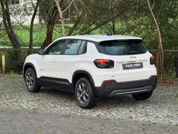 Jeep Avenger 54 kWh Longitude 8