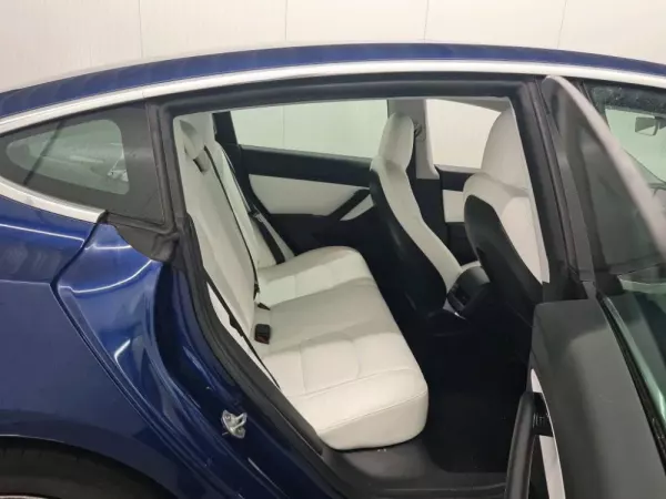 Tesla Model 3 Standard Range Plus RWD 9