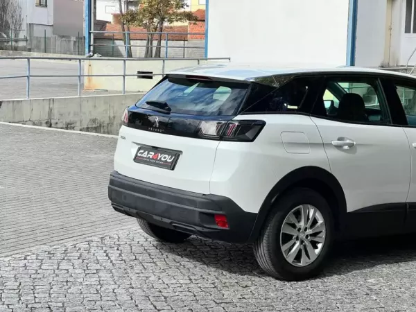 Peugeot 3008 1.5 BlueHDi Allure EAT8 5