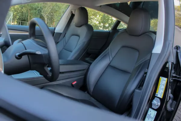 Tesla Model 3 Standard RWD Plus 24