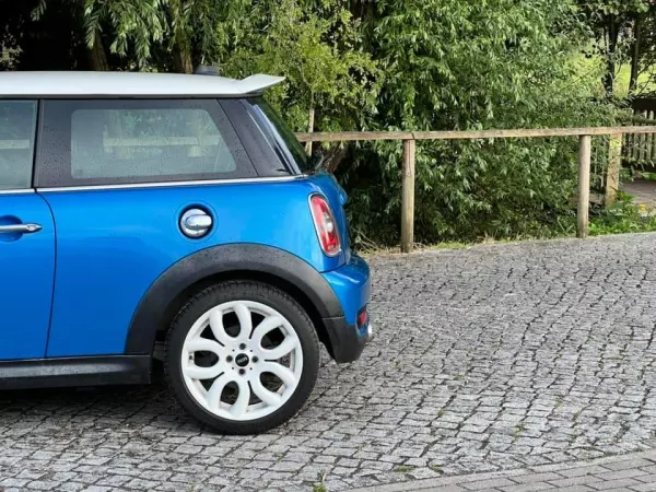 MINI 3 Portas Cooper S 10