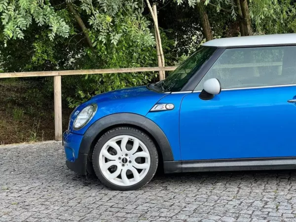 MINI 3 Portas Cooper S 11