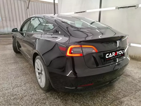 Tesla Model 3 Standard Range Plus RWD 4