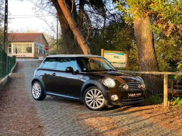MINI 3 Portas Cooper D 3