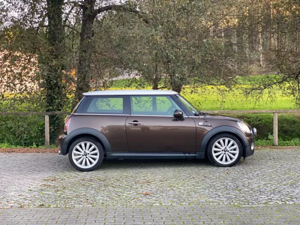 MINI 3 Portas Cooper D 5