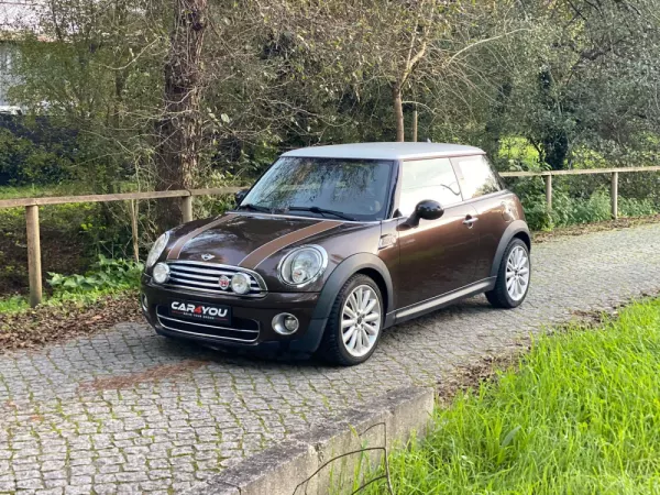 MINI 3 Portas Cooper D 15