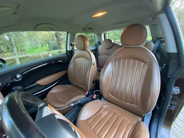 MINI 3 Portas Cooper D 26