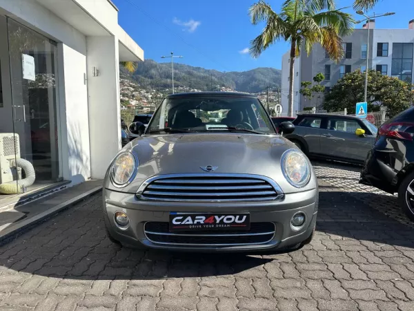 MINI 3 Portas Cooper D 2