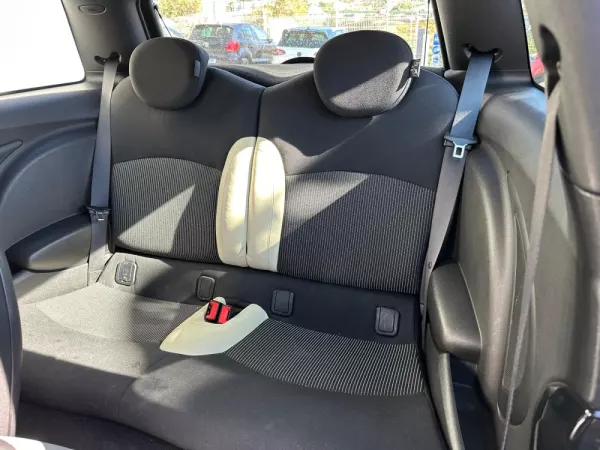 MINI 3 Portas Cooper D 12