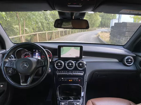 Mercedes-Benz GLC 250 d Coupé AMG Line 4-Matic 19