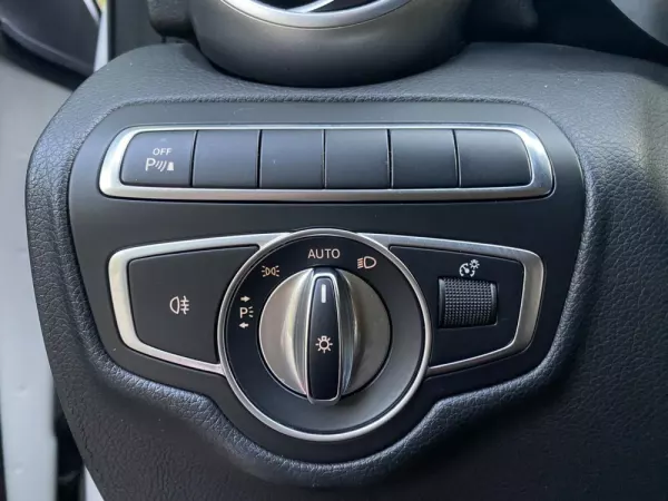 Mercedes-Benz GLC 250 d Coupé AMG Line 4-Matic 23