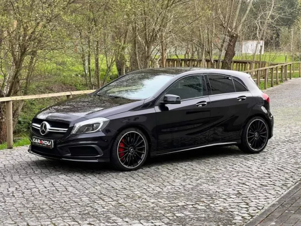 Mercedes-Benz A 45 AMG 4-Matic 14