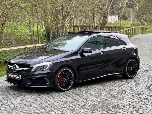 Mercedes-Benz A 45 AMG 4-Matic 15