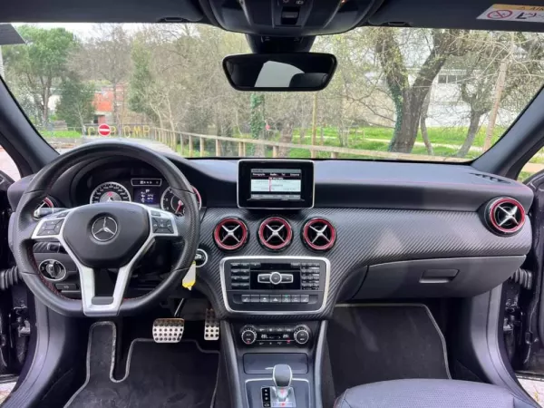 Mercedes-Benz A 45 AMG 4-Matic 18