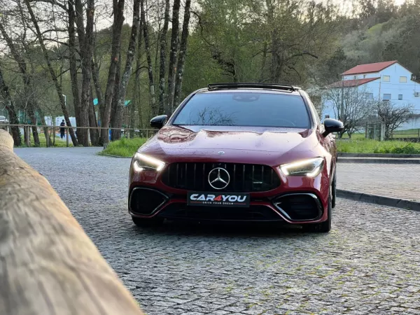 Mercedes-Benz CLA 45 AMG S Shooting Brake 4Matic+ 12