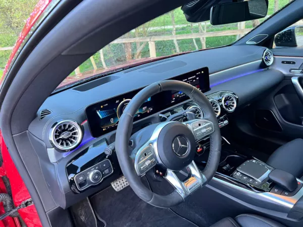 Mercedes-Benz CLA 45 AMG S Shooting Brake 4Matic+ 28