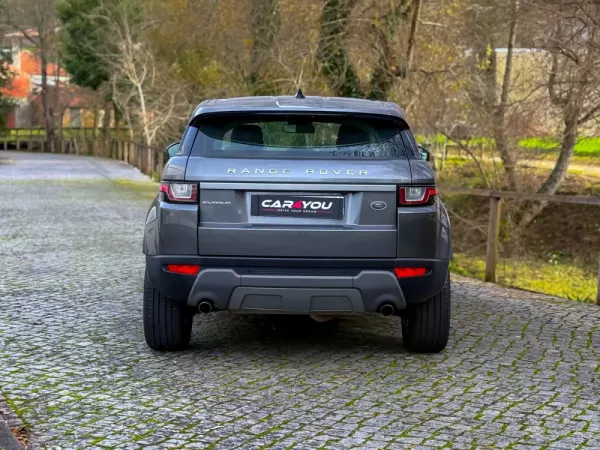 Land Rover Range Rover Evoque 2.0 TD4 SE Dynamic Auto 9