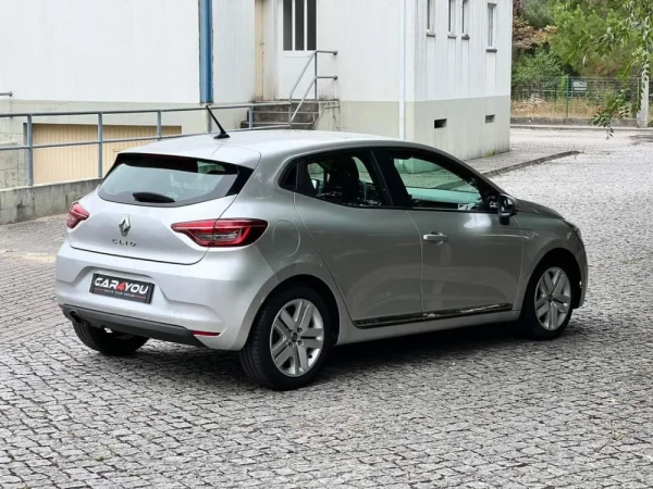 Renault Clio 1.5 Blue dCi Intens 4