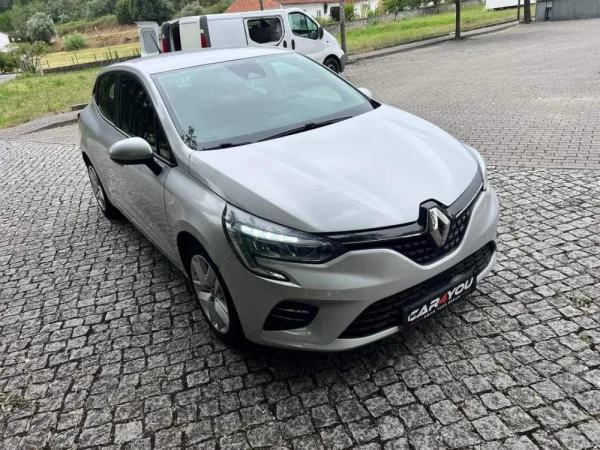 Renault Clio 1.5 Blue dCi Intens 11
