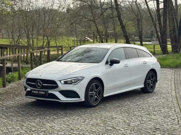 Mercedes-Benz CLA 250 e Shooting Brake AMG Line 1