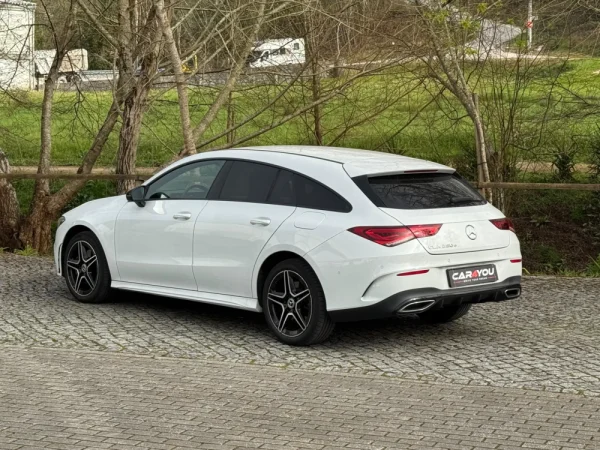 Mercedes-Benz CLA 250 e Shooting Brake AMG Line 11