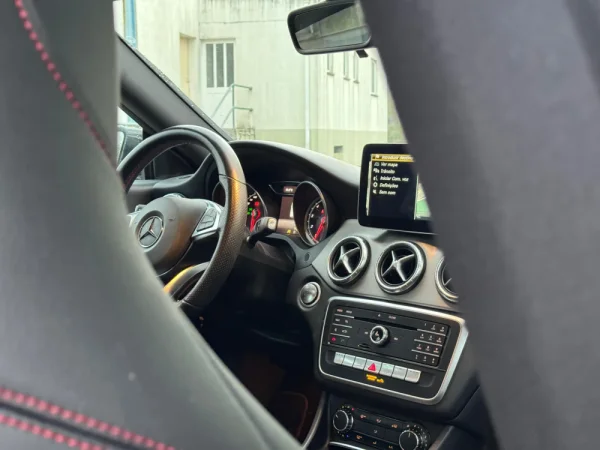 Mercedes-Benz CLA 180 7G-DCT AMG Line 22