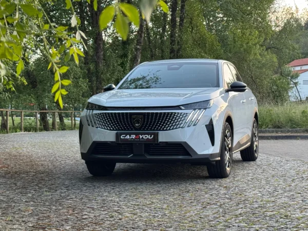 Peugeot 3008 1.2 Hybrid Allure e-DCS6 11