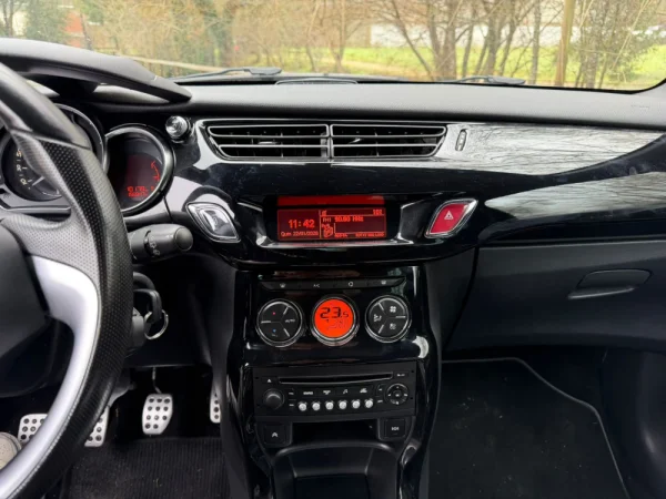Citroen DS3 1.6 THP Sport Chic 21